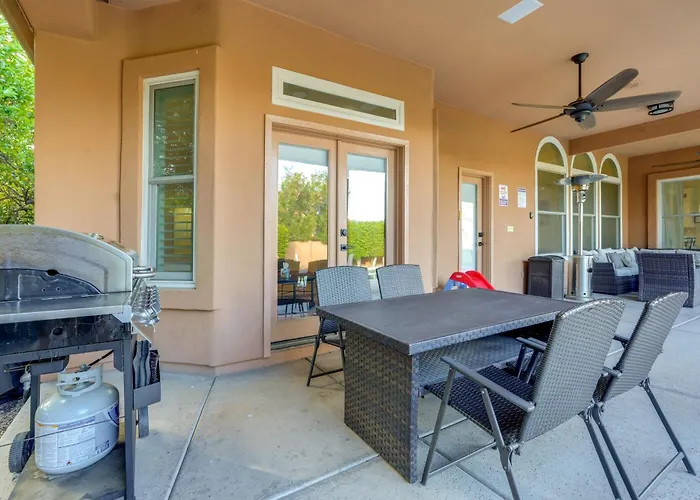 Pool Table, Putting Green: Luxury Oasis In Holiday home Mesa